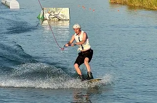 Райдер в Dawinchi wake park